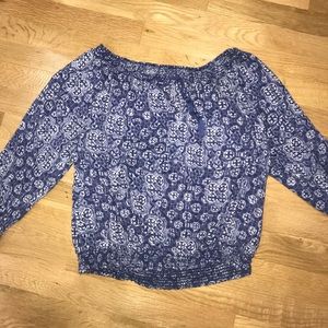 Hollister top